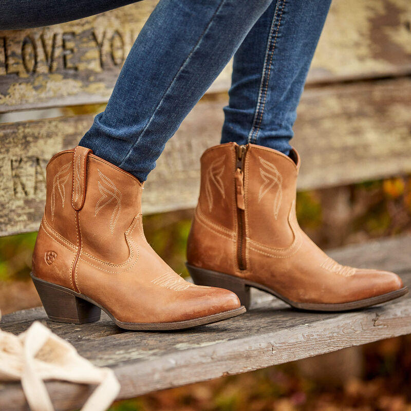 Ariat darlin Western Boot burnt sugar dam boots