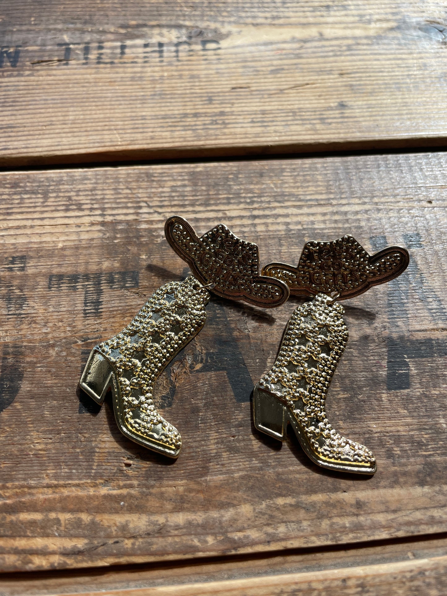 rebell örhänge boots