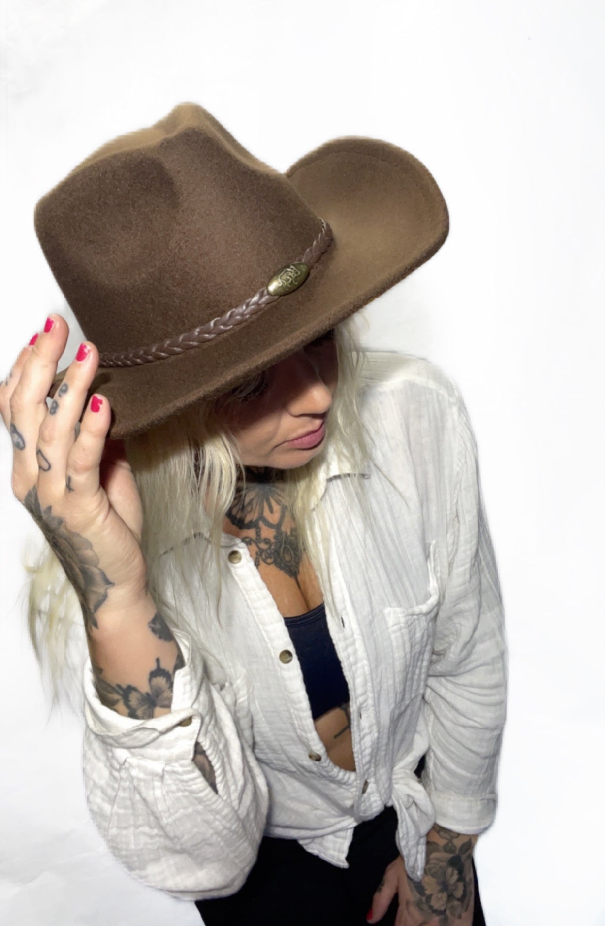 Rebell hatt brun med flätadrem unisex