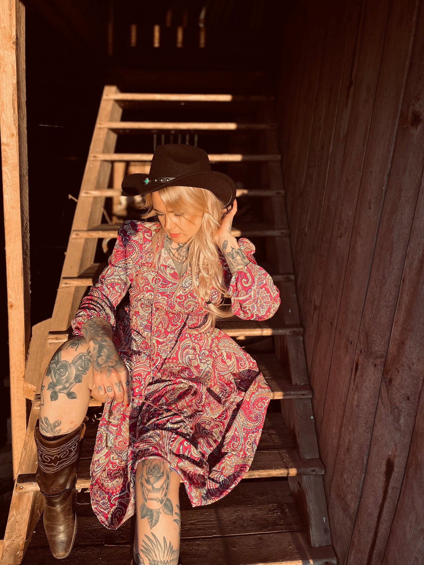 rebell boho western långklänning lila toner
