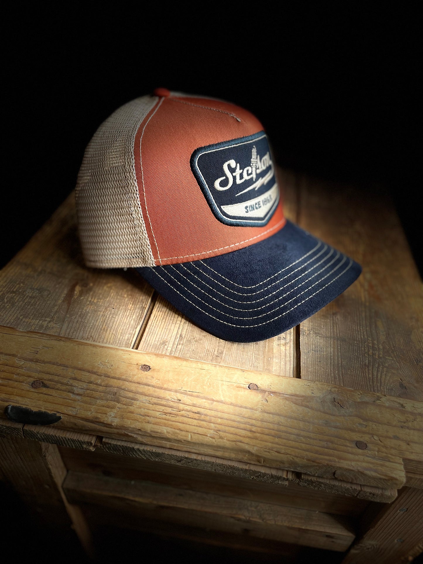 Stetson Trucker Keps American Heritage beigeorange blå