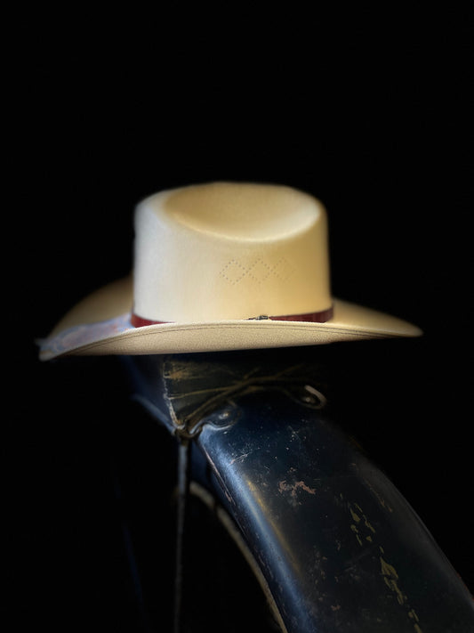 Rebell hatt beige tombstone