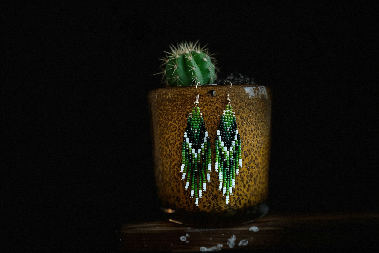 rebell örhängen indian pärlor korta gröna