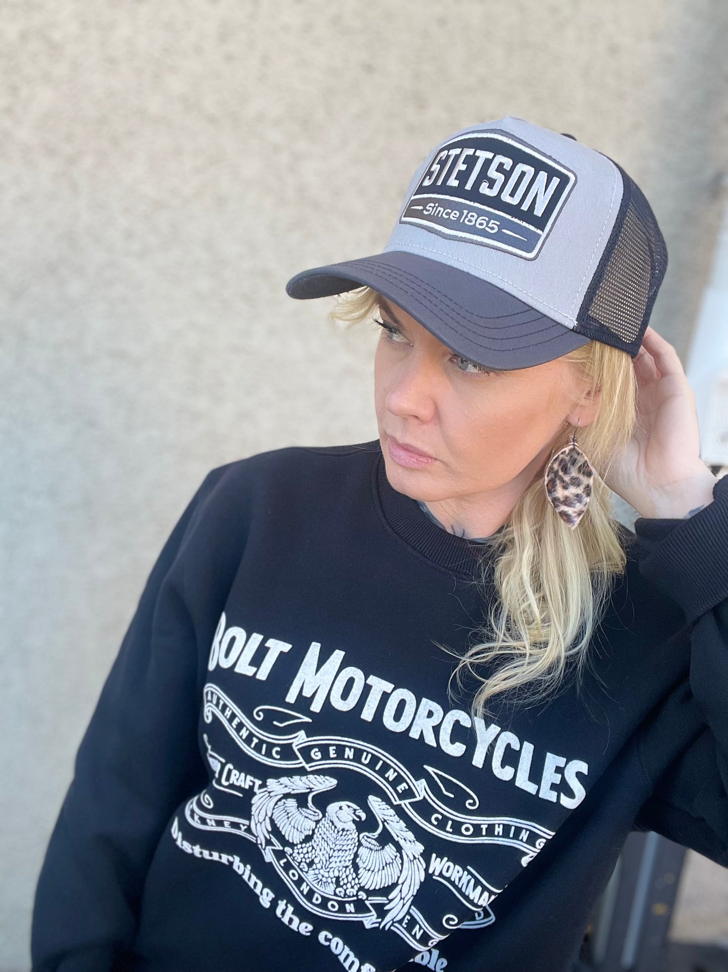 Bolt motorcycle tjocktröja