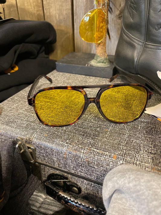 Rebell solglasögon Johnnyb good  leopard pilot unisex