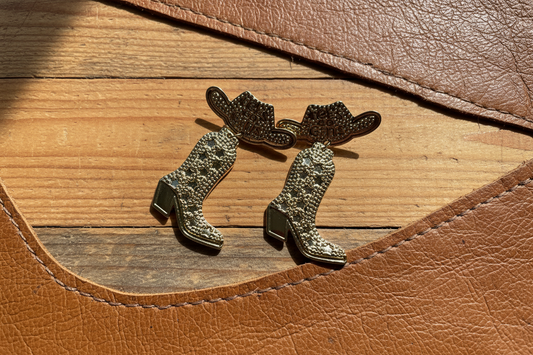 rebell örhänge boots