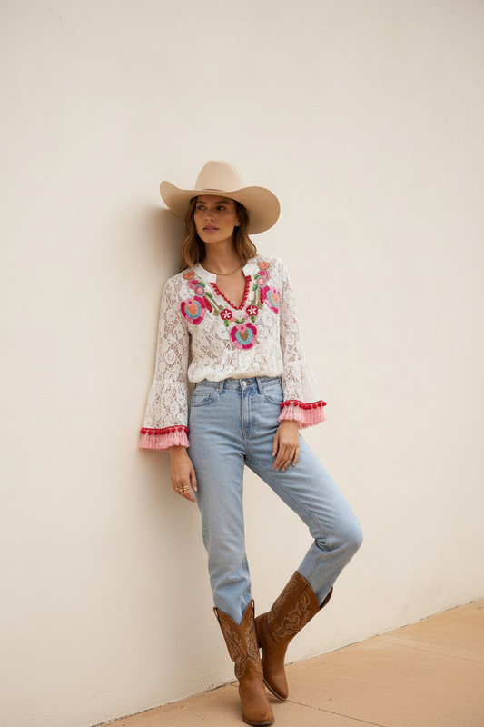 rebell spetsblus boho style vit beige rosa