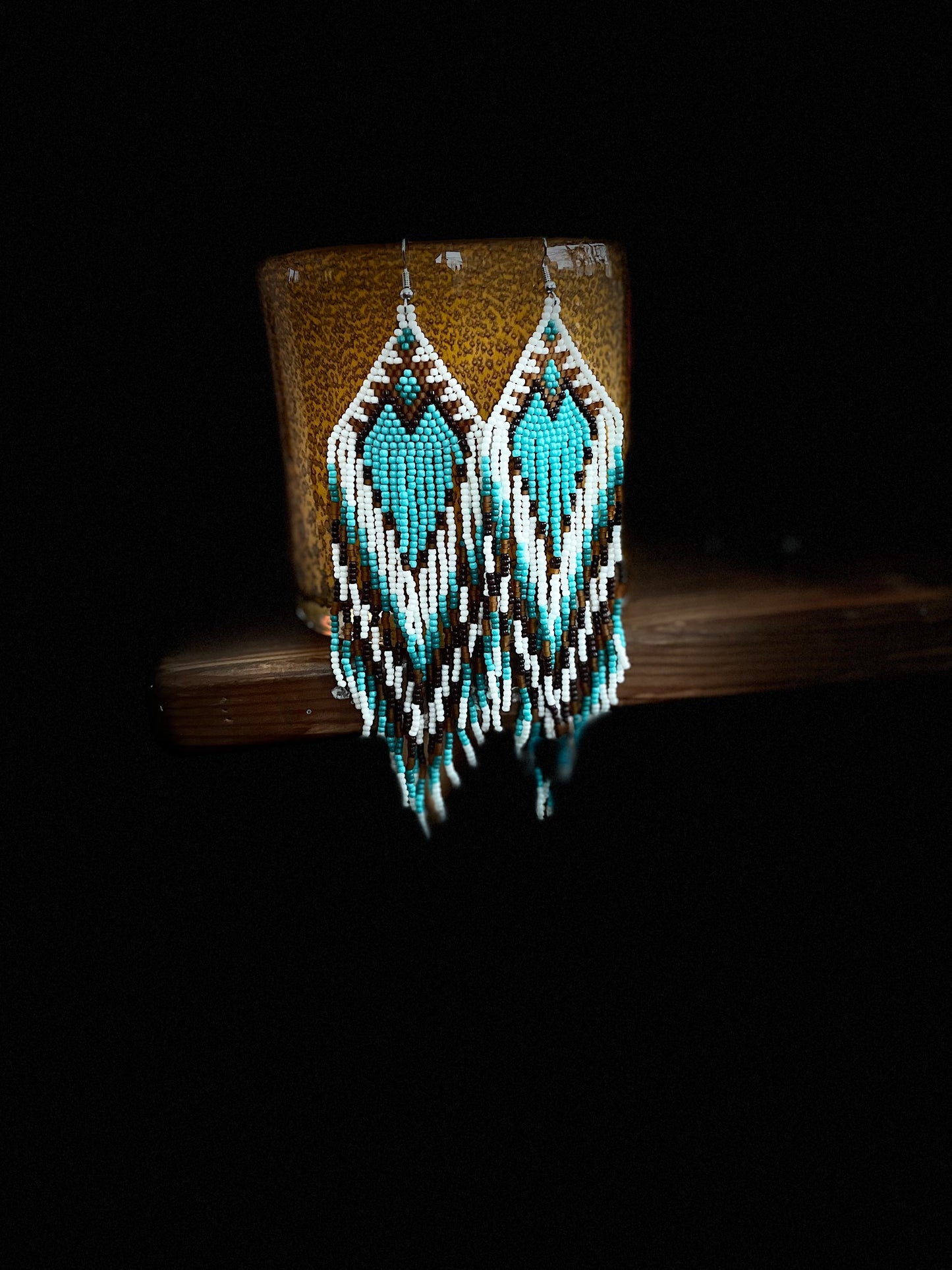 rebell örhängen indian pärlor långa turkosa handgjorda
