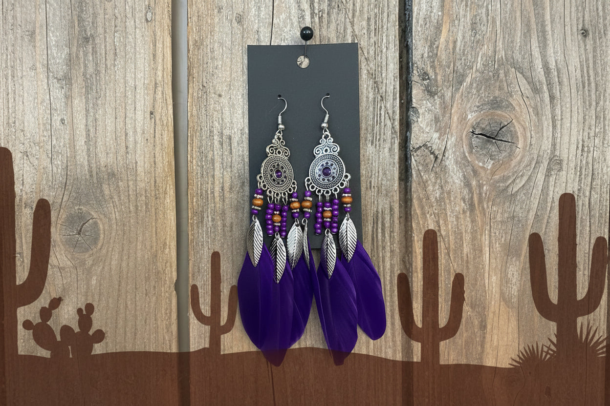 rebell örhänge lila indian  fjäder