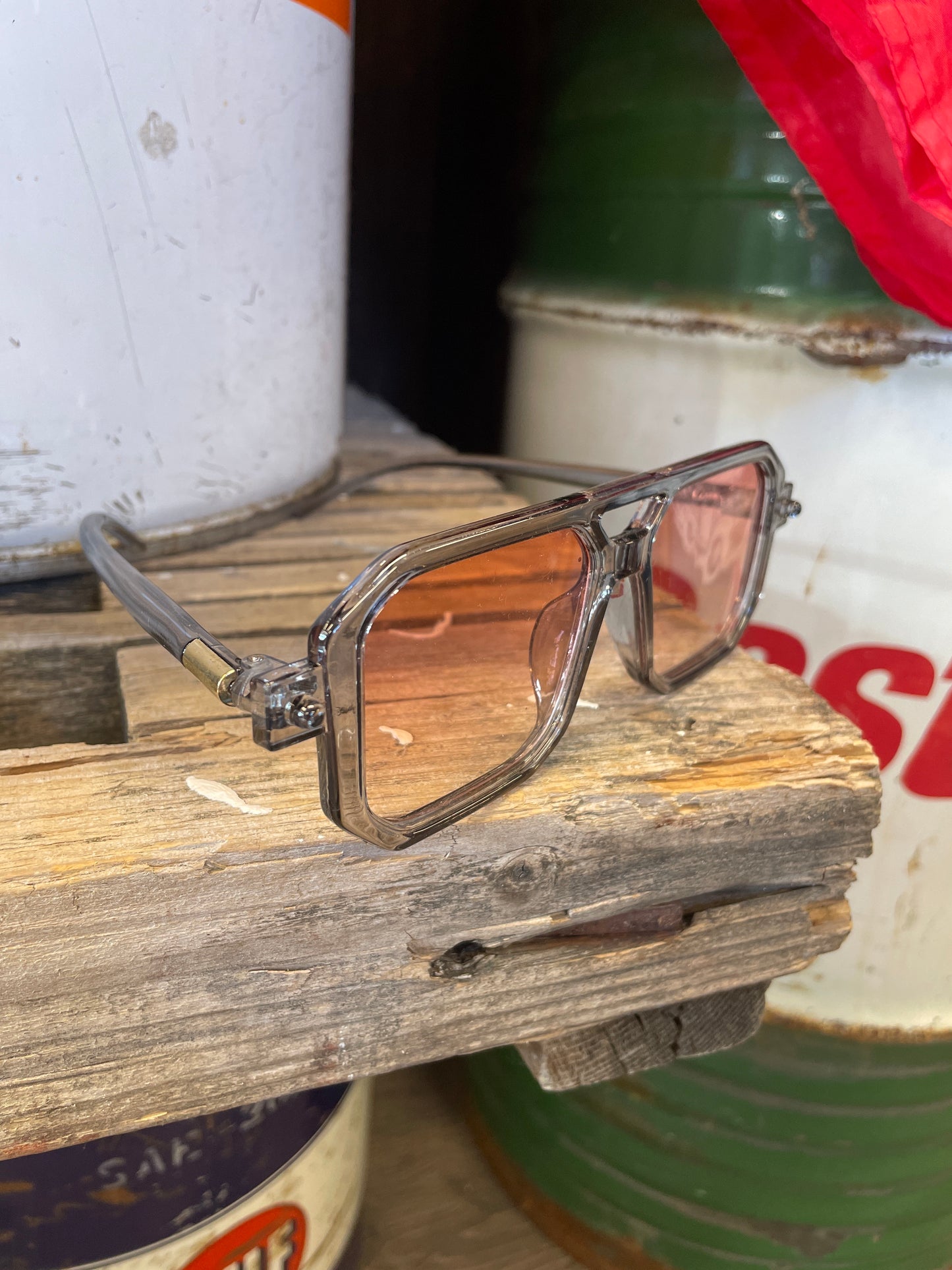 Rebell solglasögon billyboy