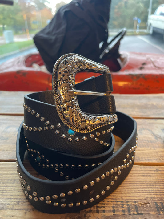 Rebell cowboy skärp med turkosa stenar