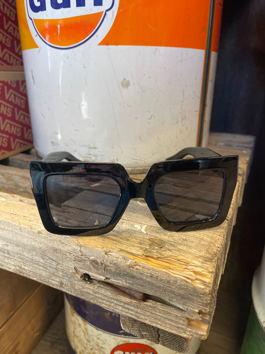 Rebell solglasögon blackbetty