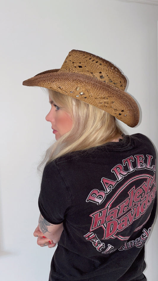 Rebell hatt strå  hatt