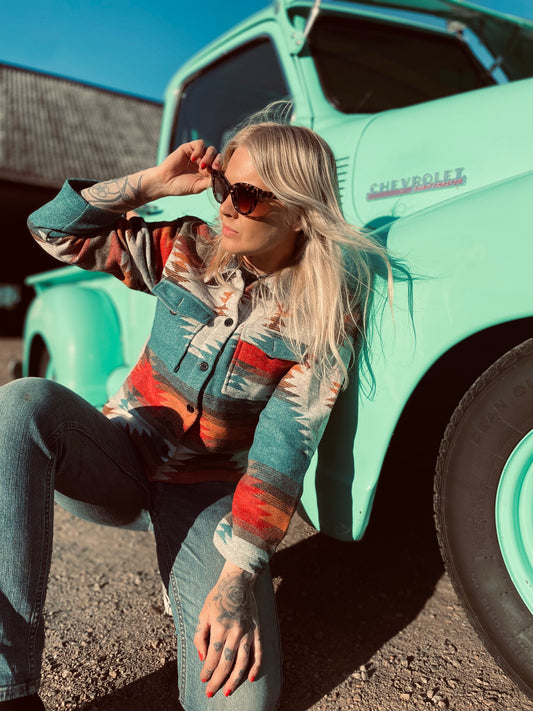 rebell skjort jacka i inka mönster western ljusare toner