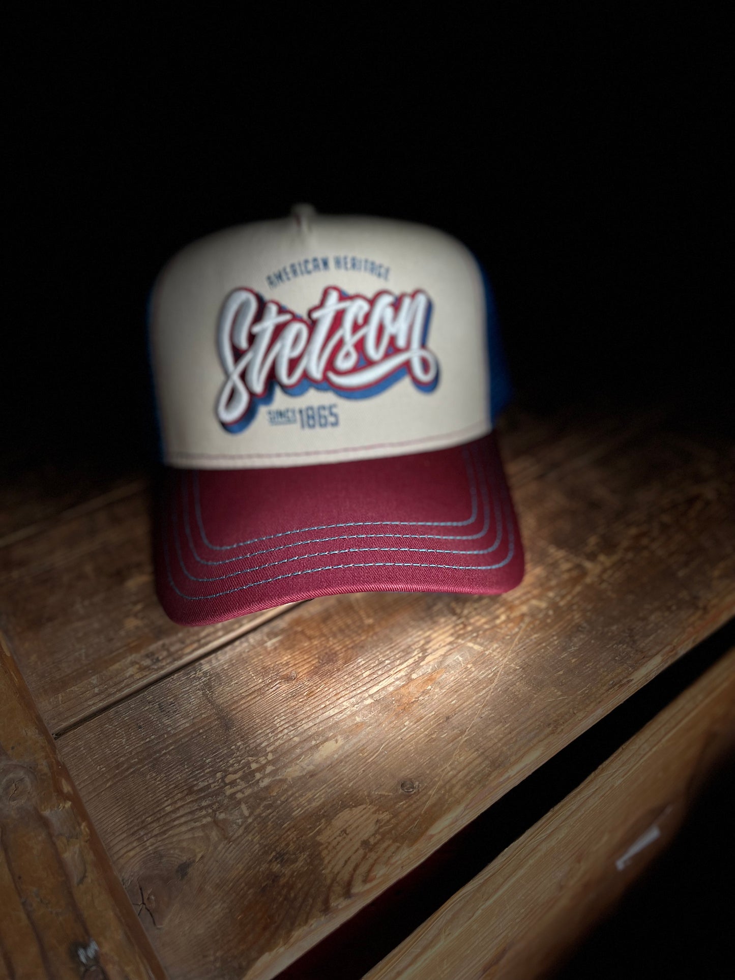 Stetson Trucker Keps American Heritage blå vinröd
