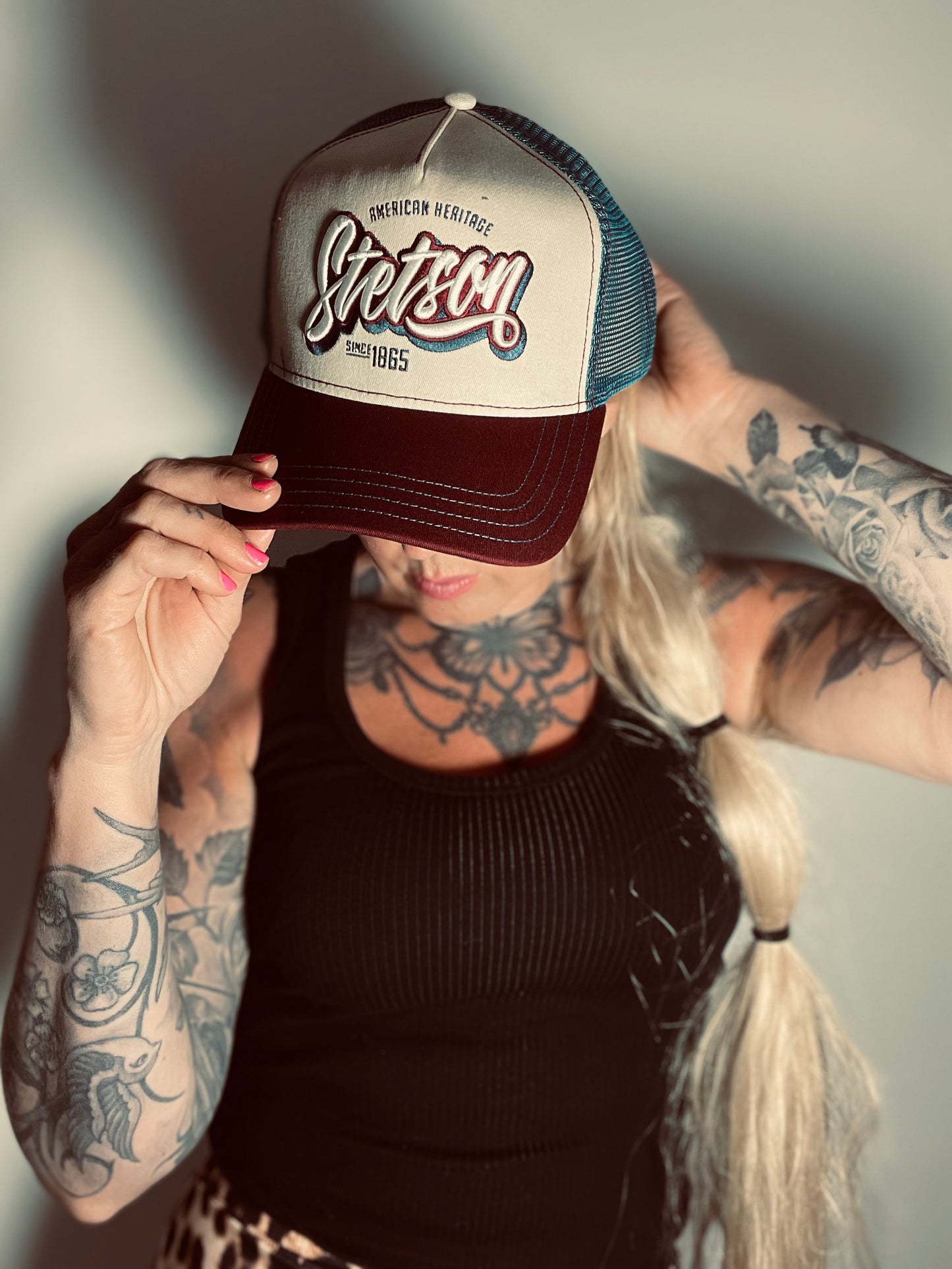 Stetson Trucker Keps American Heritage blå vinröd