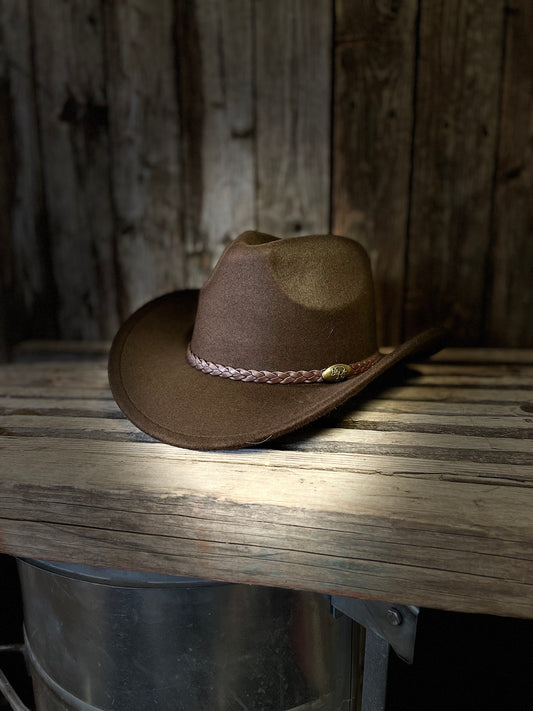 Rebell hatt brun med flätad band