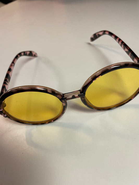 Rebell solglasögon runda gula/leopard unisex