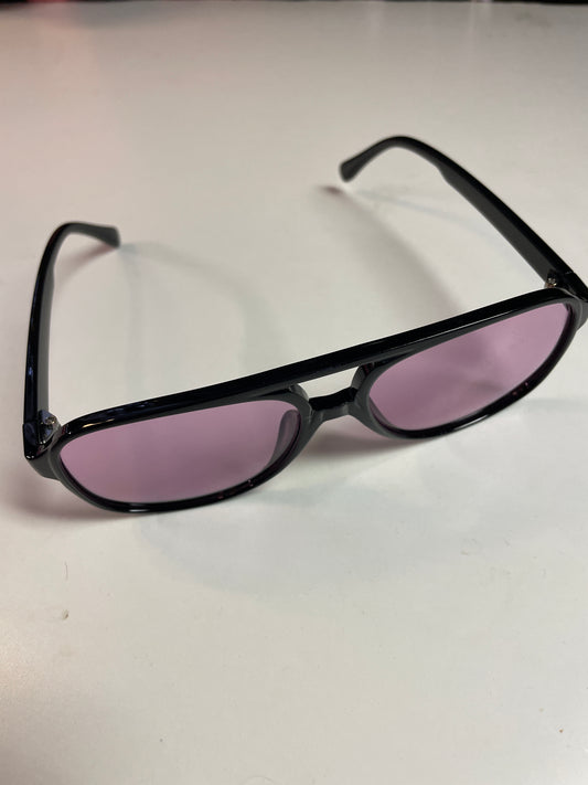 Rebell solglasögon svartbåge rosa glas pilot unisex