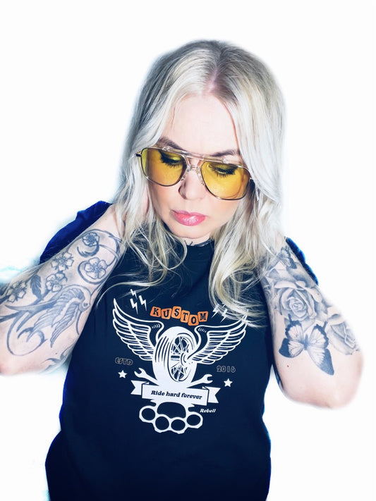 Rebell Tshirt kustom wheels svart unisex